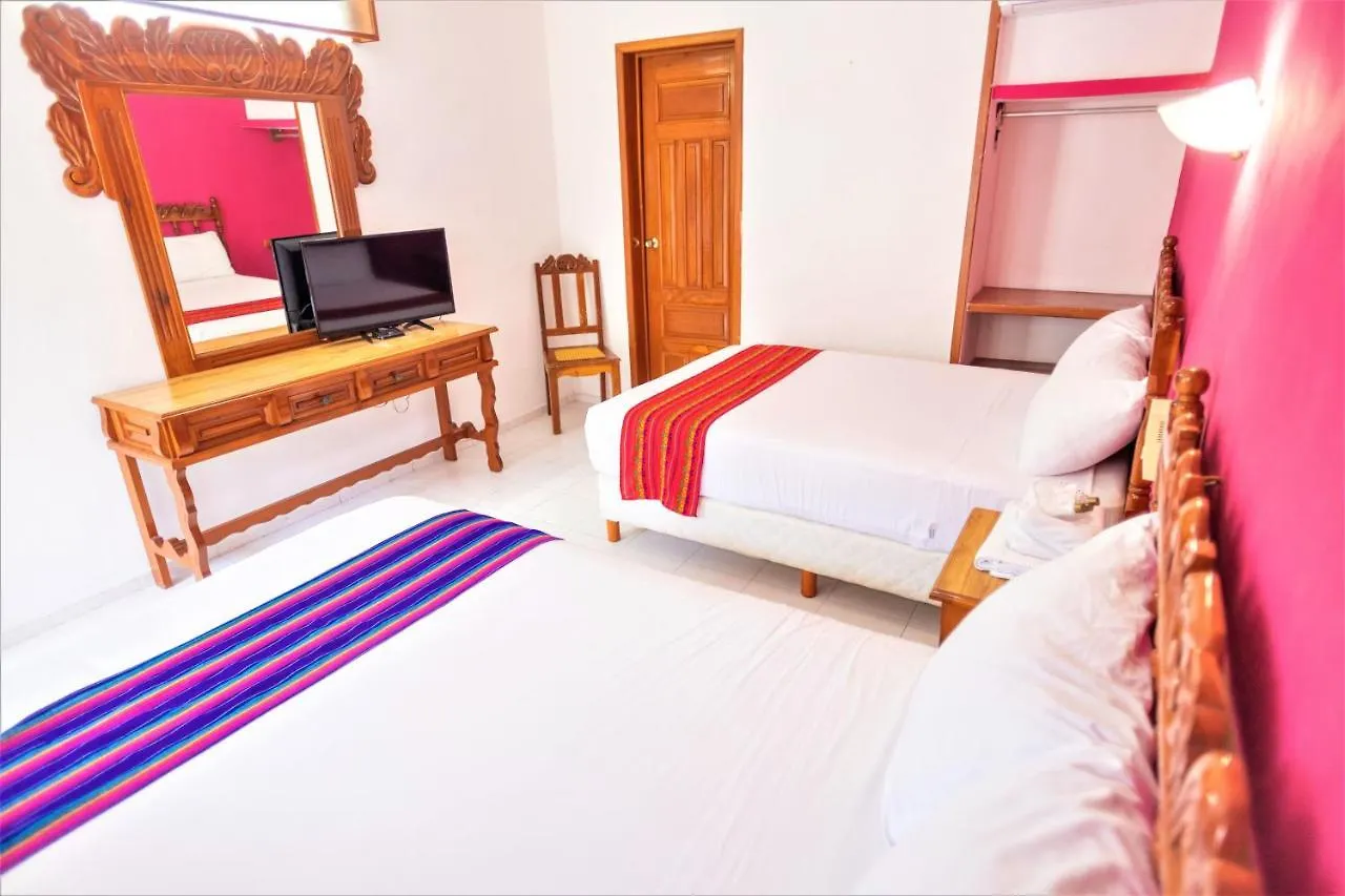 ***  Hotel San Juan Mérida México